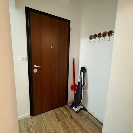 Moderna Ed Elegante Residenza Nel Centro Di
