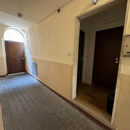 Moderna Ed Elegante Residenza Nel Centro Di Apartment Pavia