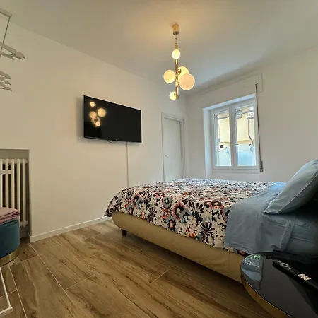 Moderna Ed Elegante Residenza Nel Centro Di Pavia