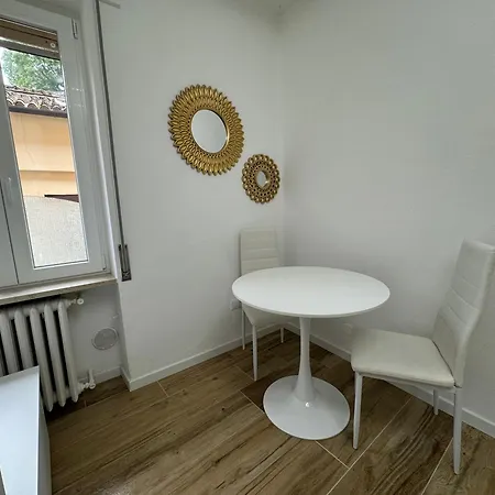 Moderna Ed Elegante Residenza Nel Centro Di *